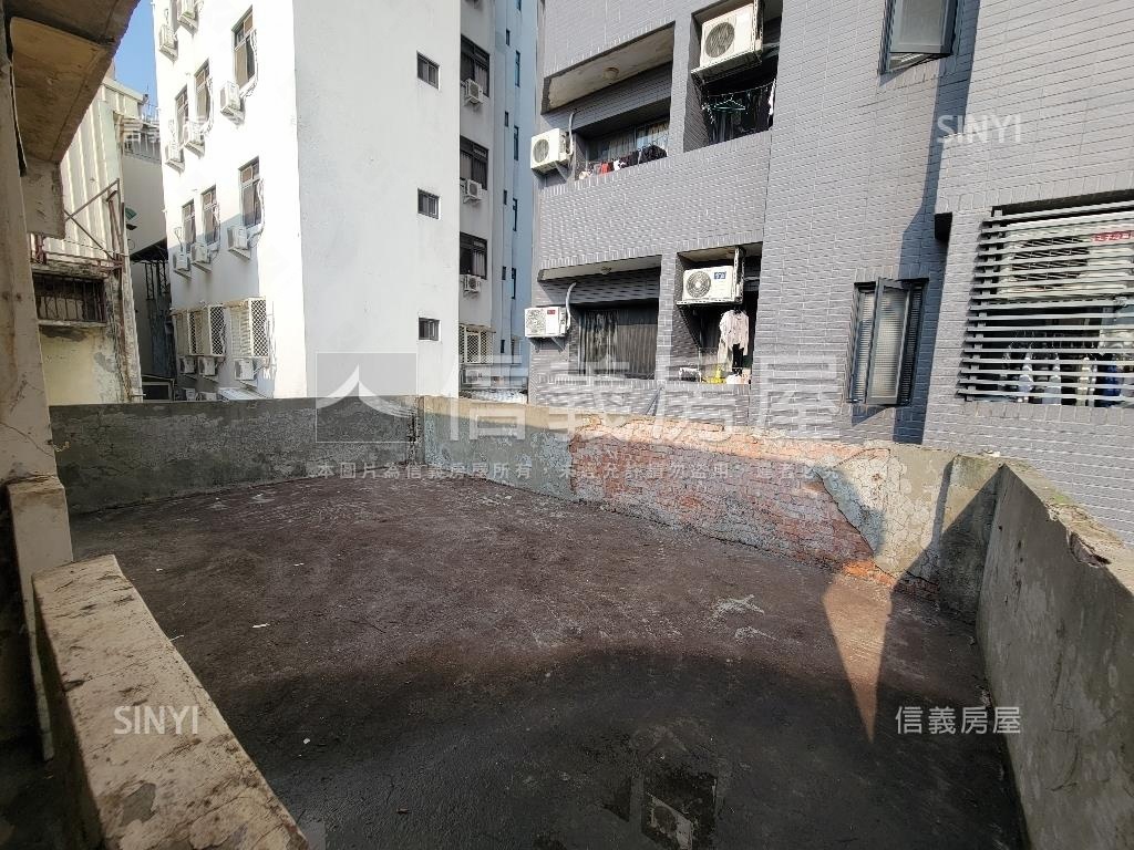 約十米面寬✦大地坪透天房屋室內格局與周邊環境