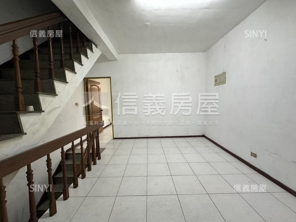 復國一路黃金店面房屋室內格局與周邊環境