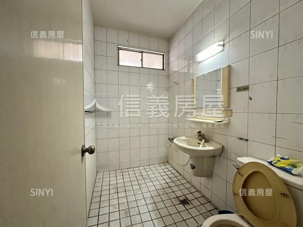 復國一路黃金店面房屋室內格局與周邊環境