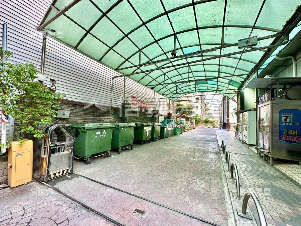 總統閣廈高樓景觀套房房屋室內格局與周邊環境