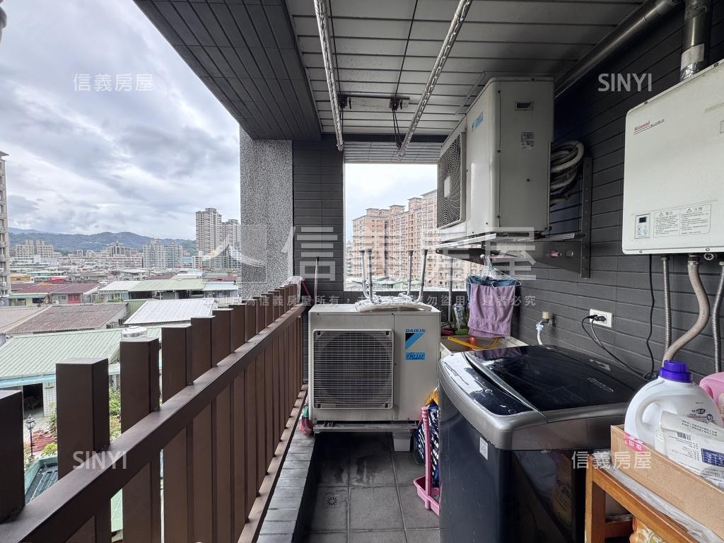 永安捷運公園森活三房車位房屋室內格局與周邊環境