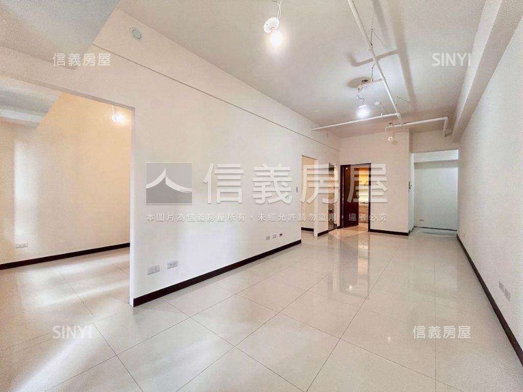 首購皇普莊園邊間兩房平車房屋室內格局與周邊環境