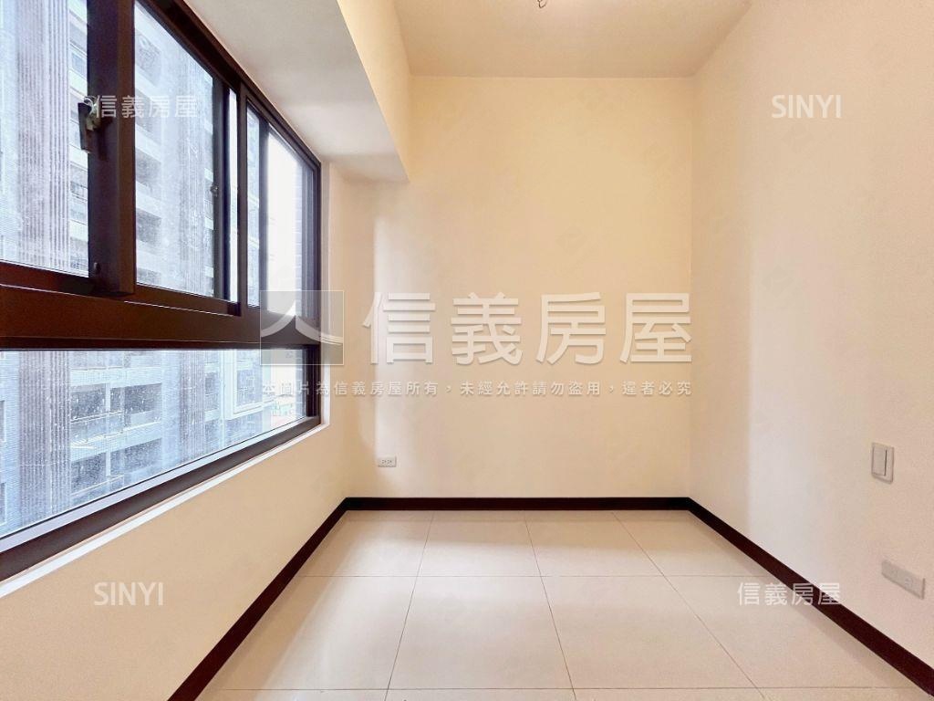 首購皇普莊園邊間兩房平車房屋室內格局與周邊環境
