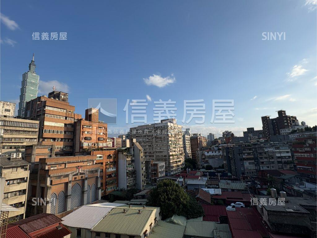 國館一層一戶電梯頂加房屋室內格局與周邊環境