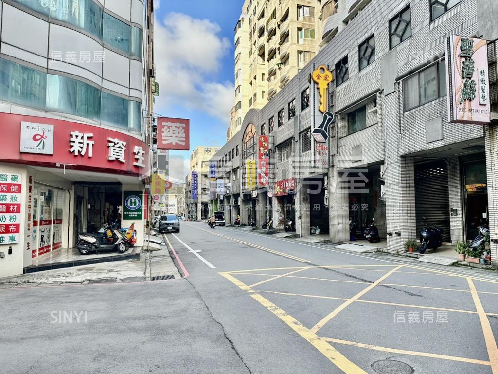 百年皇宮大面寬百坪店面房屋室內格局與周邊環境