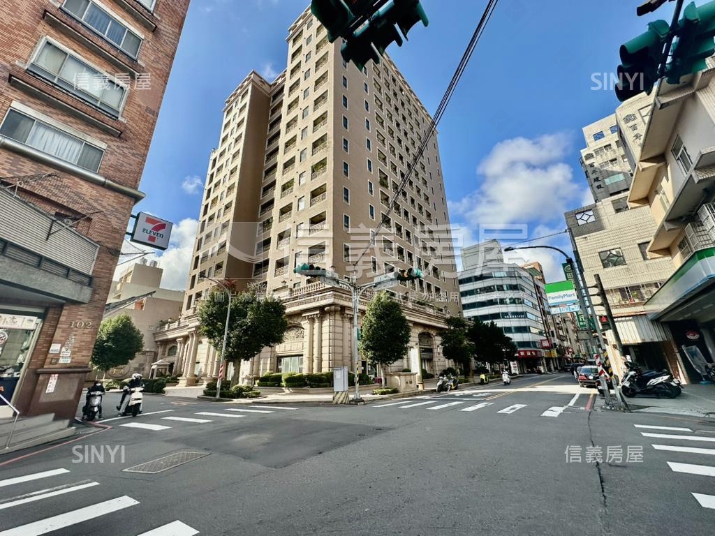 百年皇宮大面寬百坪店面房屋室內格局與周邊環境