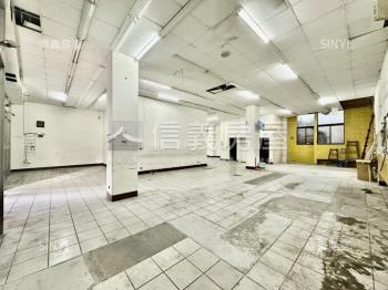 百年皇宮大面寬百坪店面