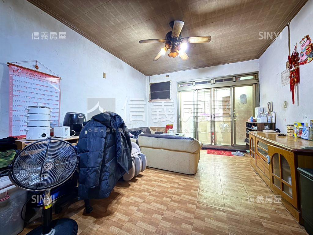 萬大線獨棟方正三房房屋室內格局與周邊環境