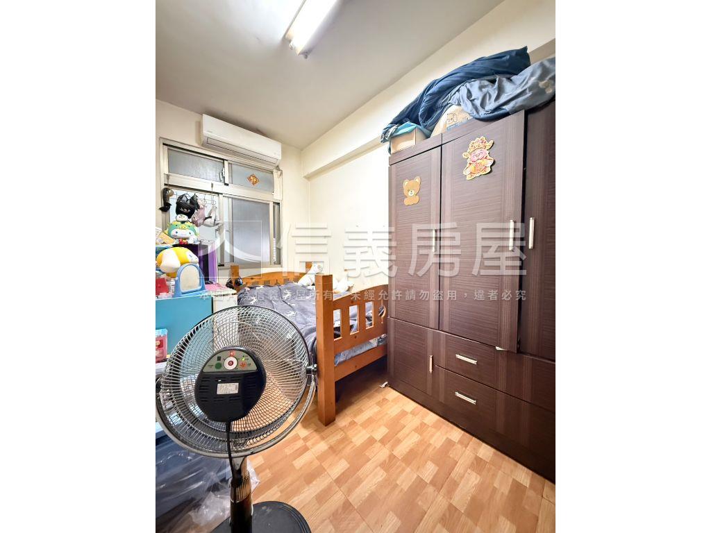 萬大線獨棟方正三房房屋室內格局與周邊環境
