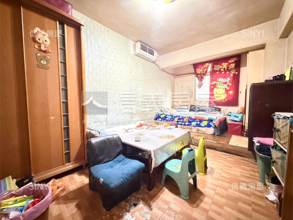 萬大線獨棟方正三房房屋室內格局與周邊環境