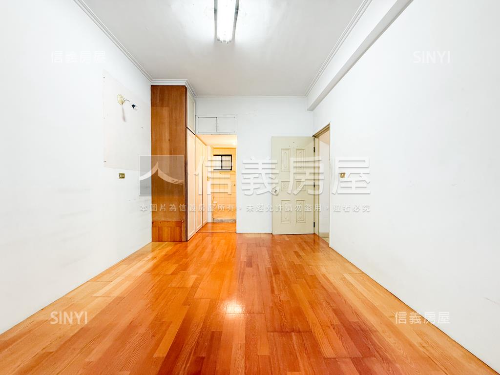 後驛公園車庫美透天房屋室內格局與周邊環境