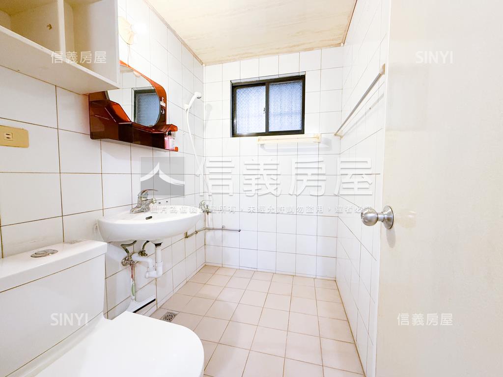 後驛公園車庫美透天房屋室內格局與周邊環境