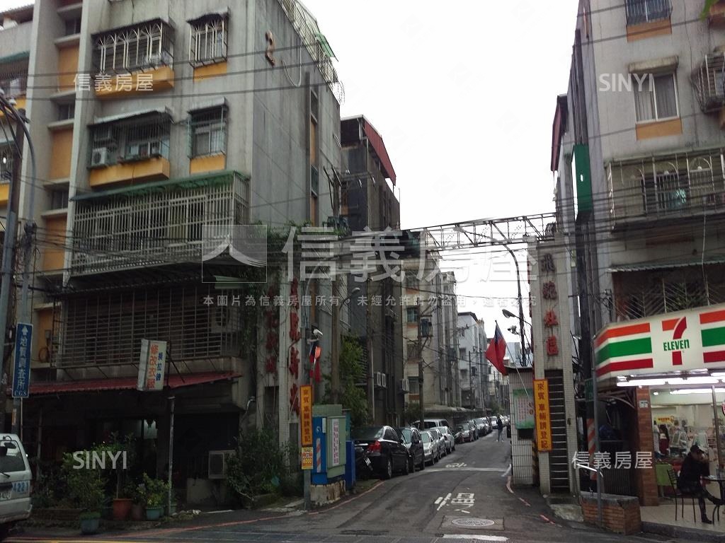 忠孝飛駝低總優質三房房屋室內格局與周邊環境