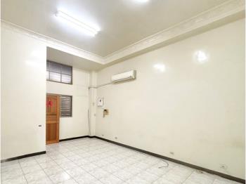 大智街稀有挑高一樓