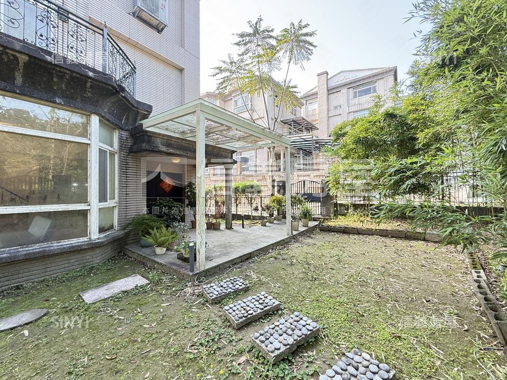 綠中海庭院獨棟景觀別墅房屋室內格局與周邊環境