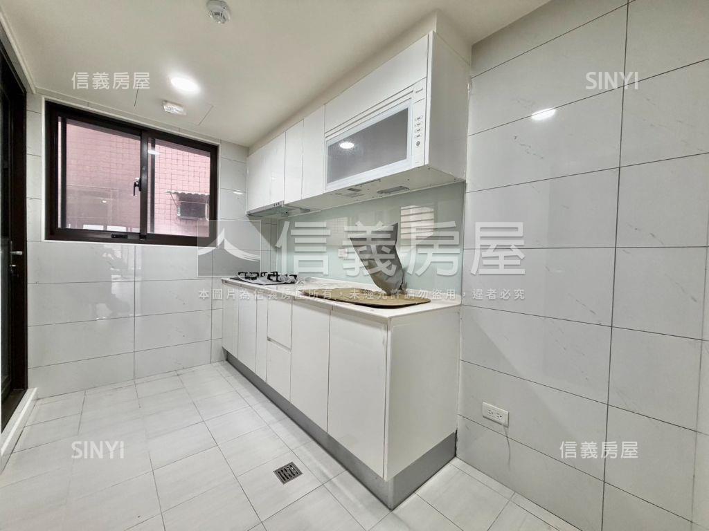 漢寶．稀有３房坡平車位房屋室內格局與周邊環境