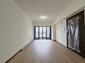 漢寶．稀有３房坡平車位