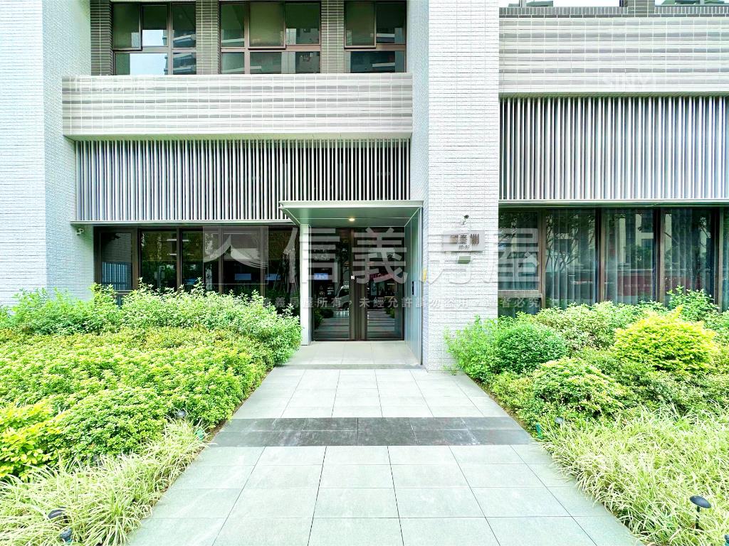 國泰朋高樓２７０度景觀戶房屋室內格局與周邊環境
