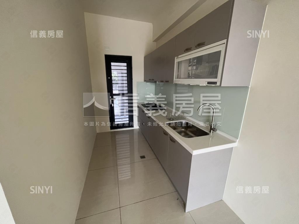 芳苑全新透天房屋室內格局與周邊環境