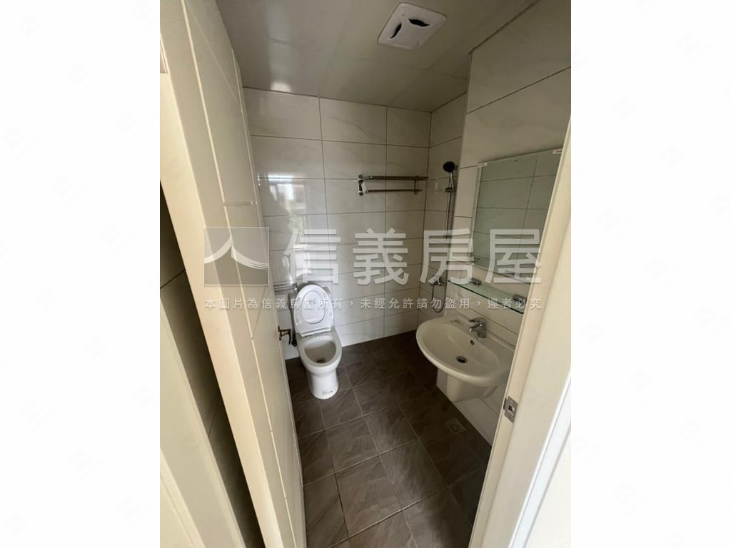 芳苑全新透天房屋室內格局與周邊環境