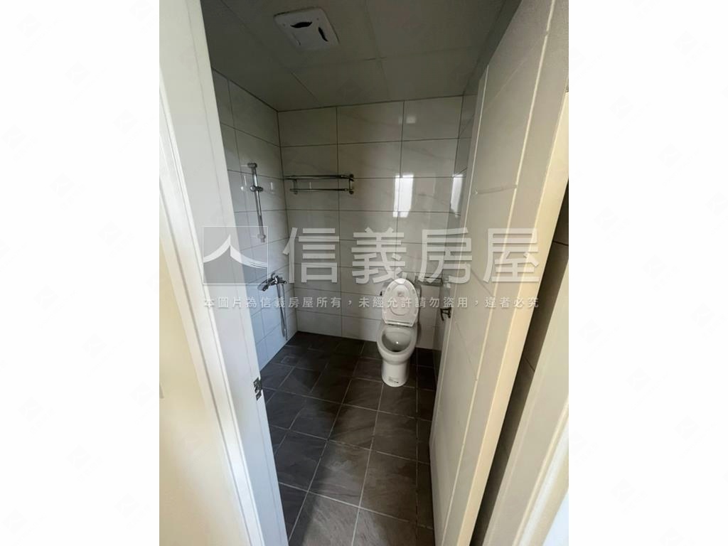 芳苑全新透天房屋室內格局與周邊環境