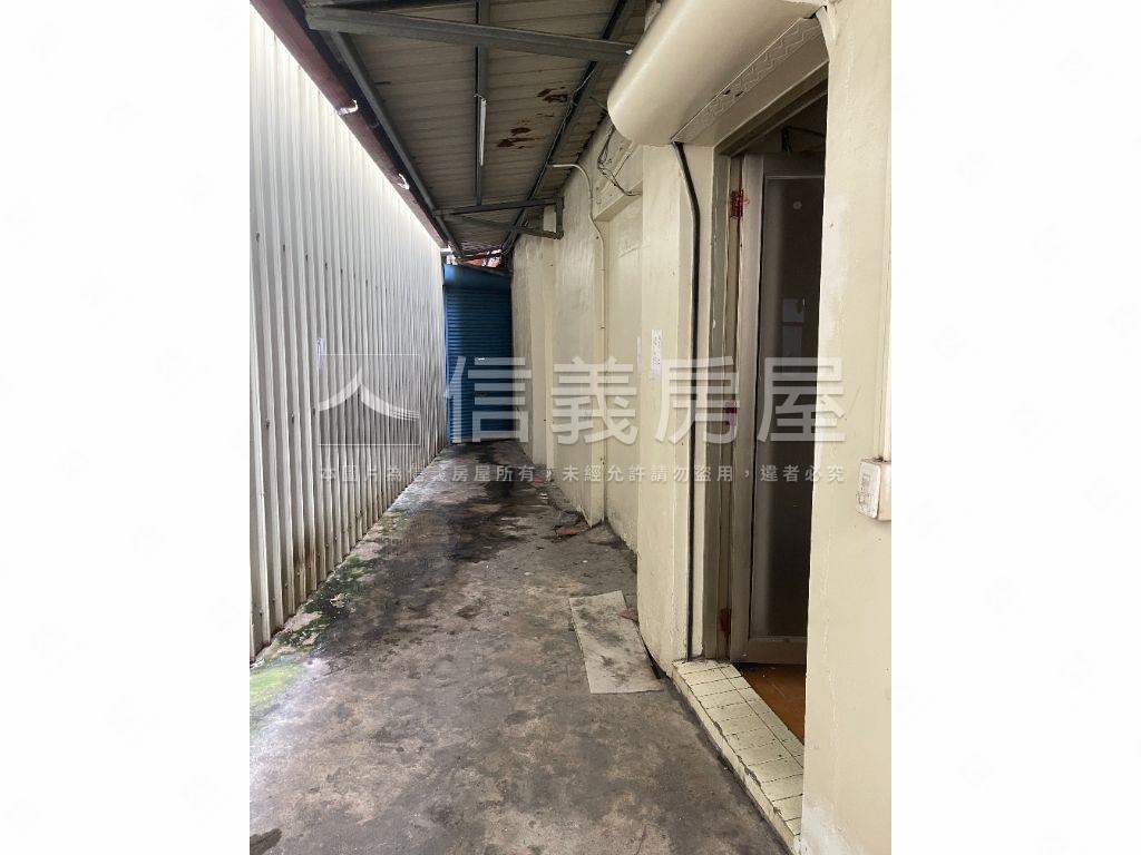 近捷運鳳山自由路一樓美寓房屋室內格局與周邊環境