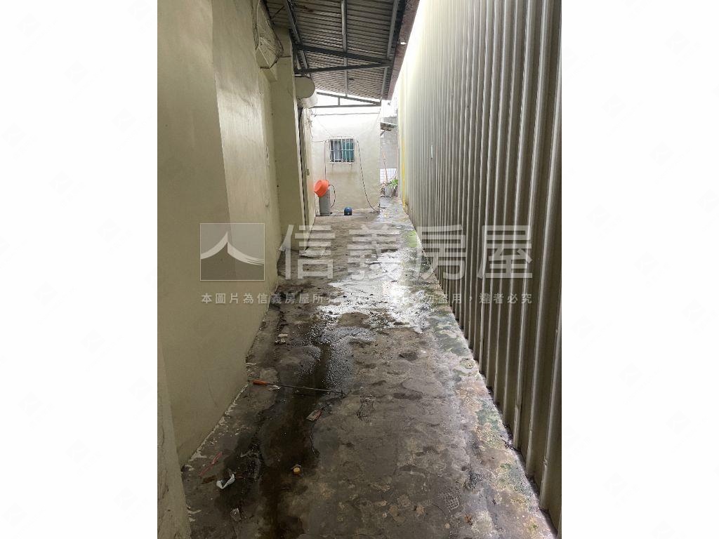 近捷運鳳山自由路一樓美寓房屋室內格局與周邊環境