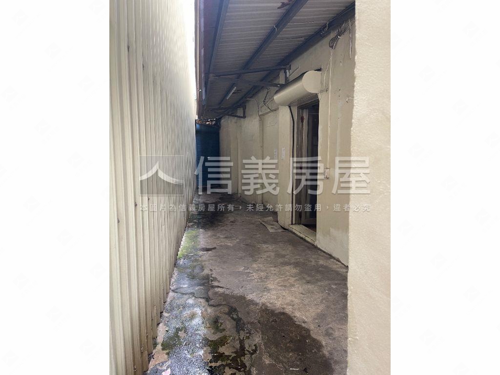 近捷運鳳山自由路一樓美寓房屋室內格局與周邊環境