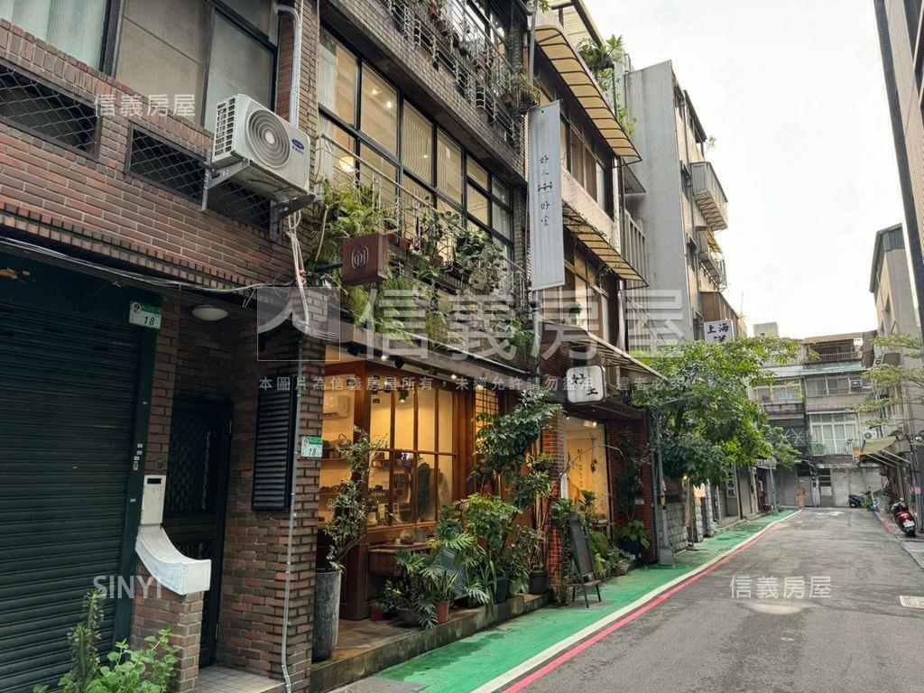 中山黑金土地。透天房屋室內格局與周邊環境