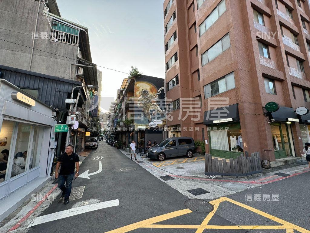 中山黑金土地。透天房屋室內格局與周邊環境