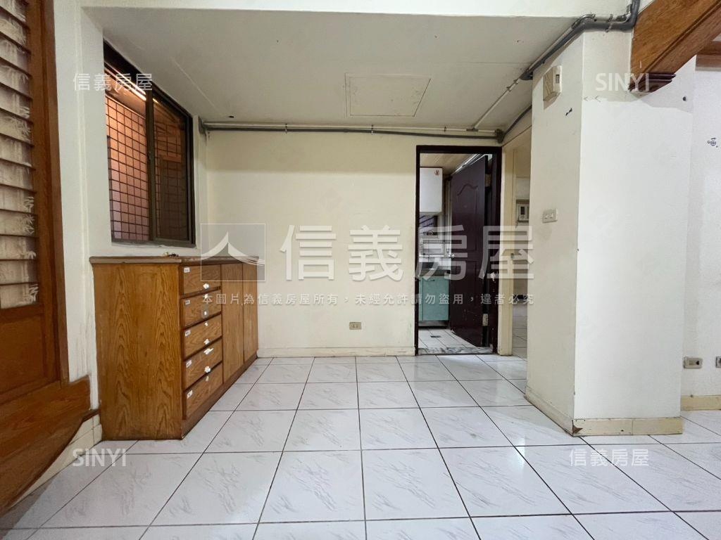 民安低總價３房房屋室內格局與周邊環境