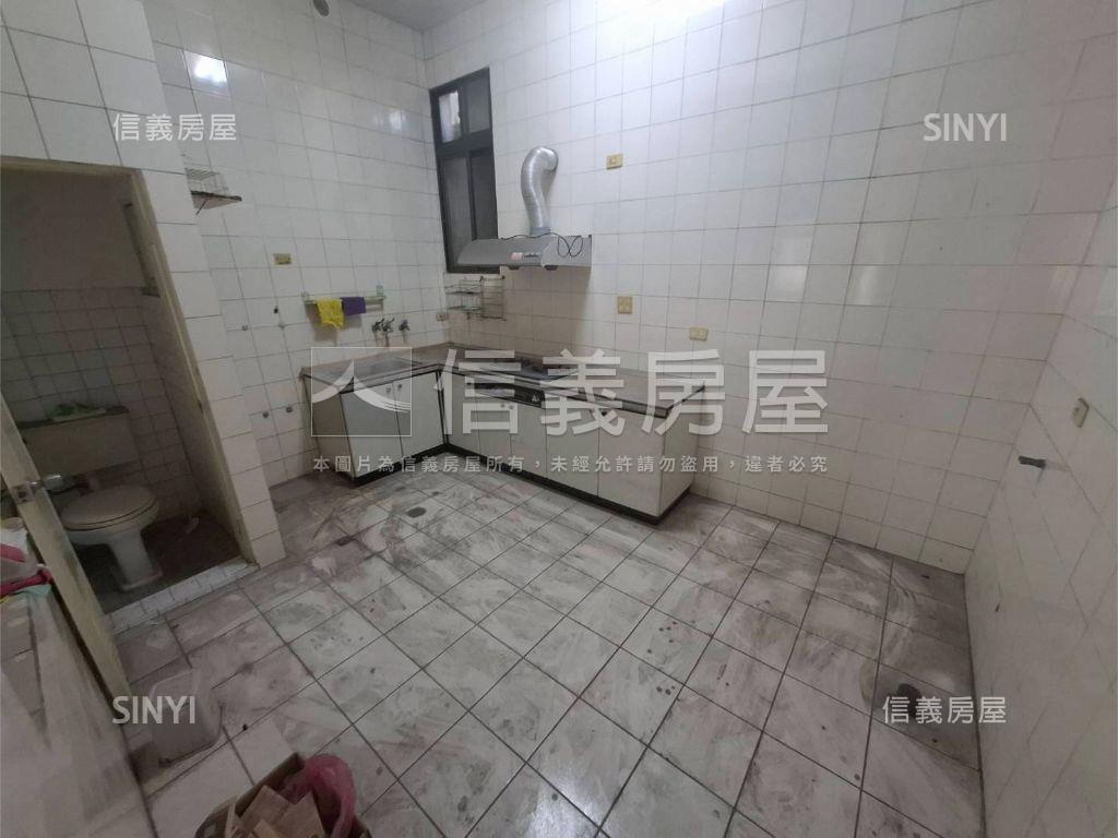 北斗商業區透店房屋室內格局與周邊環境