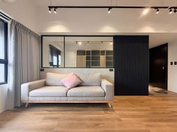 水映河景。漾豪邸三房車位