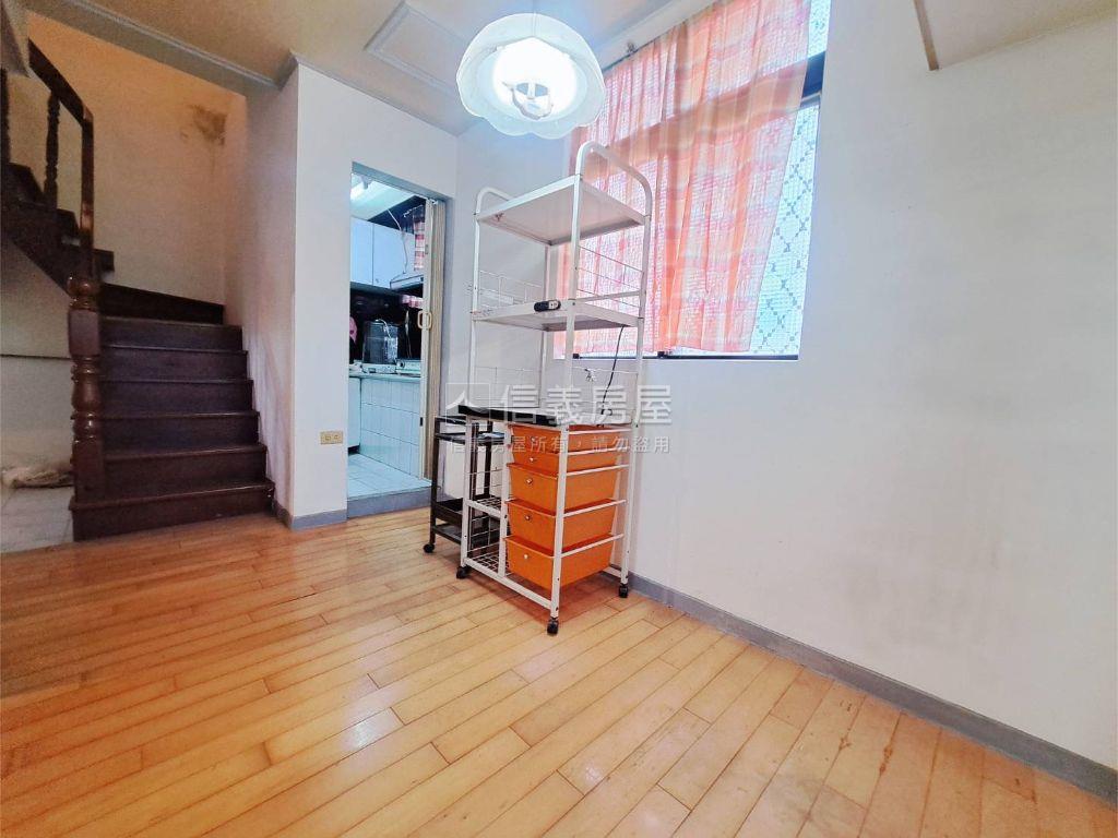 永福街低總價公寓頂加房屋室內格局與周邊環境