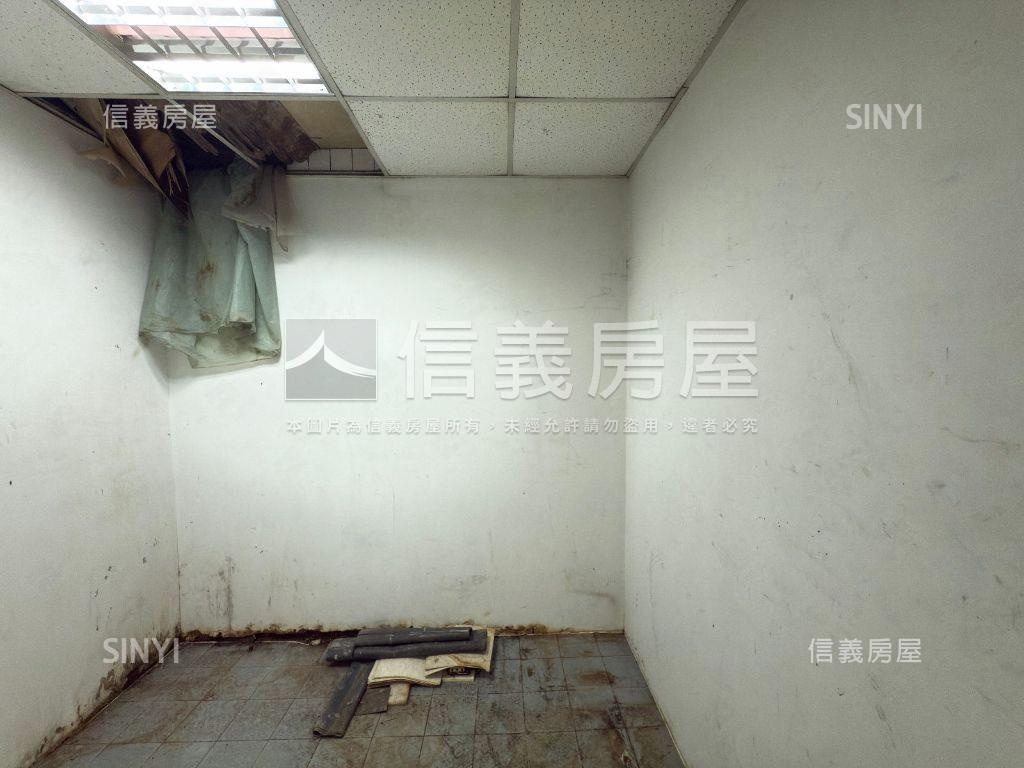 華航南京復興稀有店面房屋室內格局與周邊環境