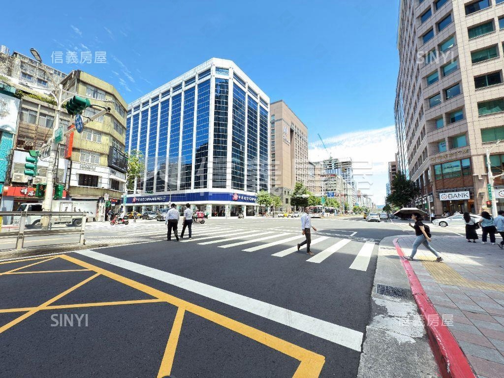 華航南京復興稀有店面房屋室內格局與周邊環境