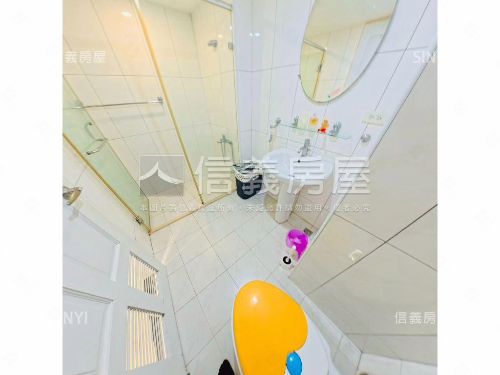 汐止漂亮２房２衛配車位房屋室內格局與周邊環境