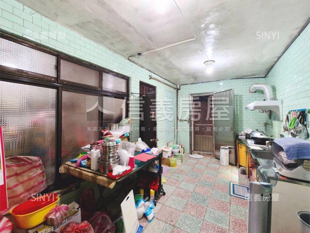 有天有地靜巷透天房屋室內格局與周邊環境