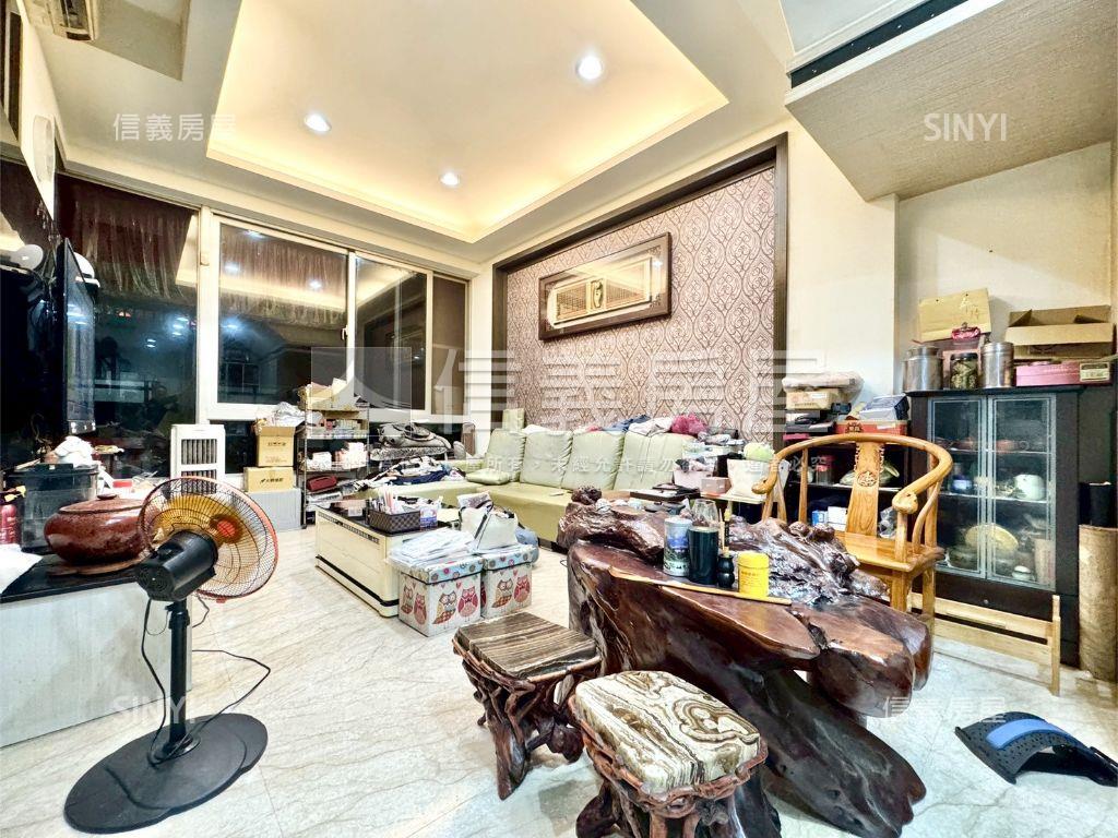 橋頭鬧區臨路雙車美透房屋室內格局與周邊環境