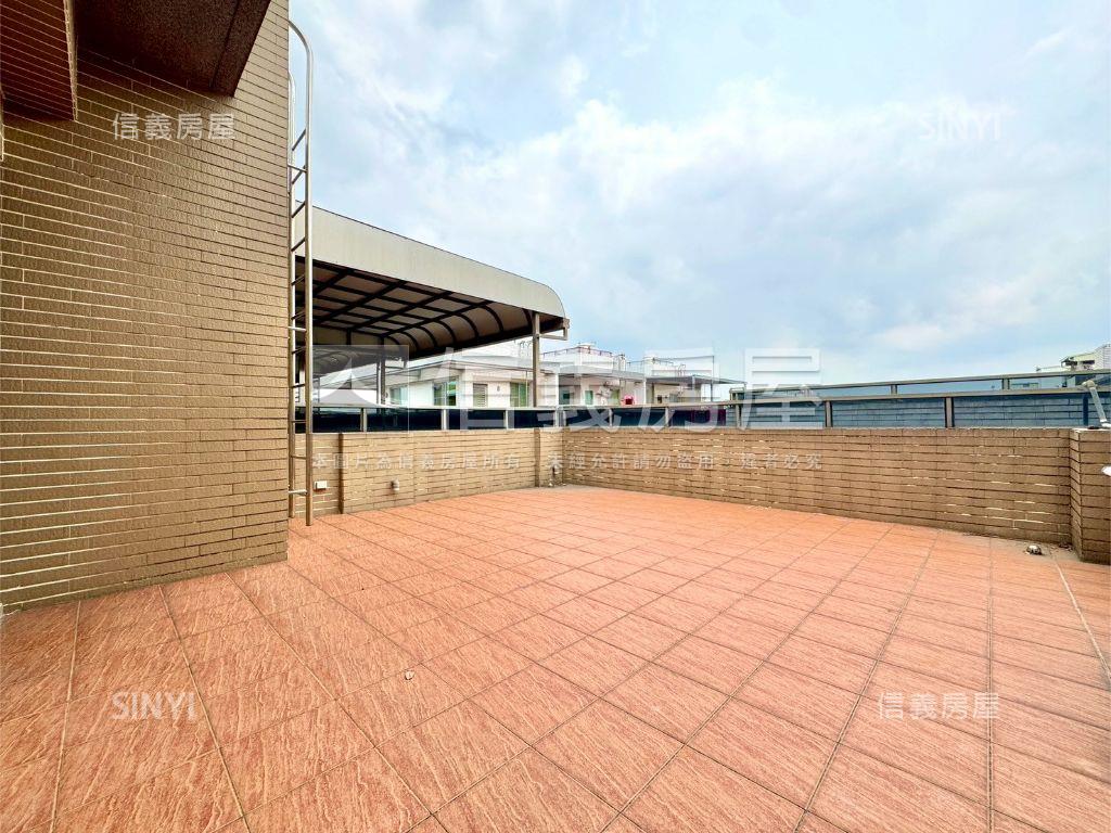 橋頭鬧區臨路雙車美透房屋室內格局與周邊環境