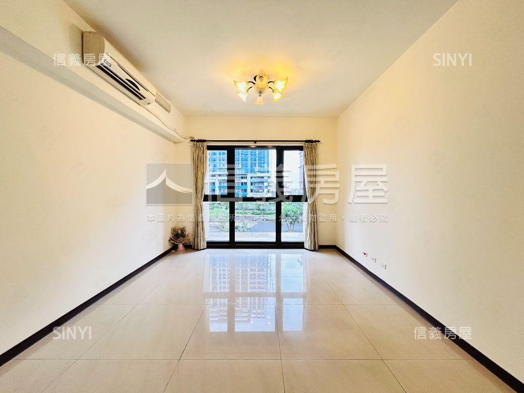 近高鐵國品苑４房車位房屋室內格局與周邊環境