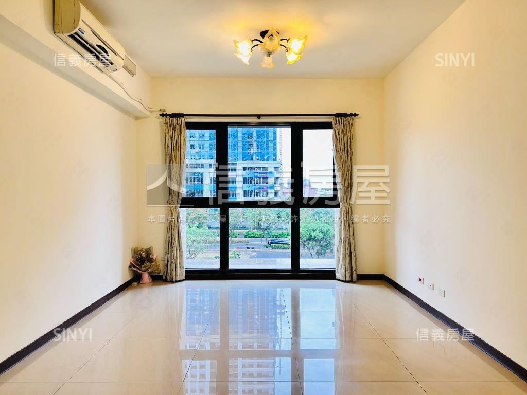 近高鐵國品苑４房車位房屋室內格局與周邊環境