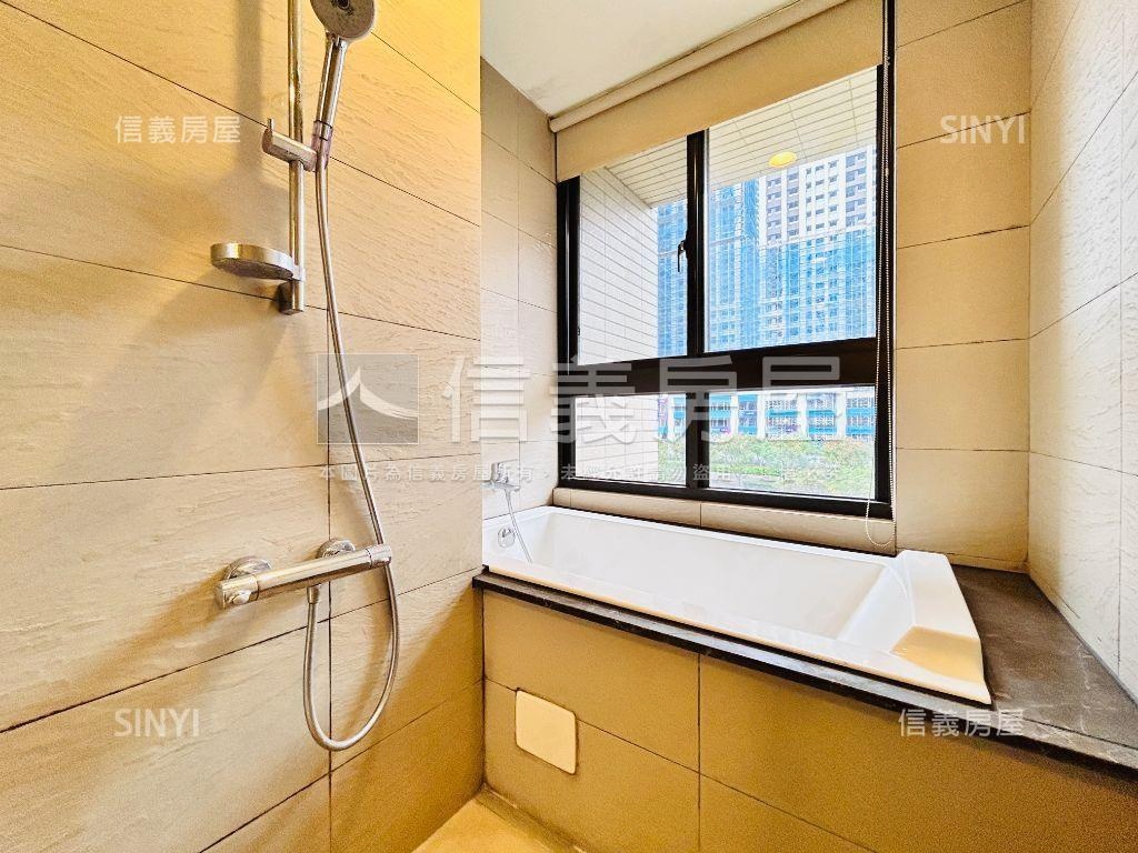 近高鐵國品苑４房車位房屋室內格局與周邊環境