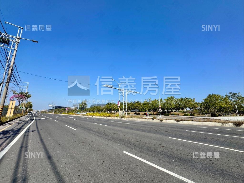 台南卓越城極品頂樓房屋室內格局與周邊環境