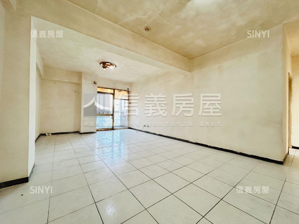 專任優質景觀社區三房車位房屋室內格局與周邊環境