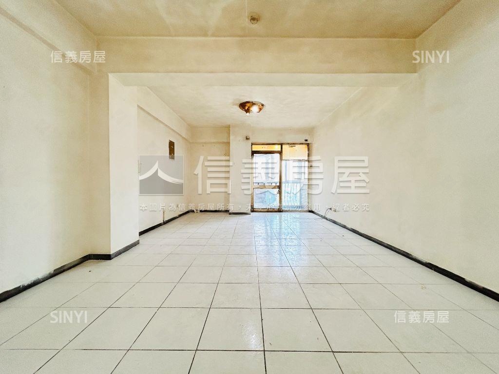 專任優質景觀社區三房車位房屋室內格局與周邊環境