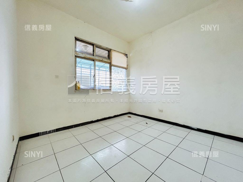 專任優質景觀社區三房車位房屋室內格局與周邊環境
