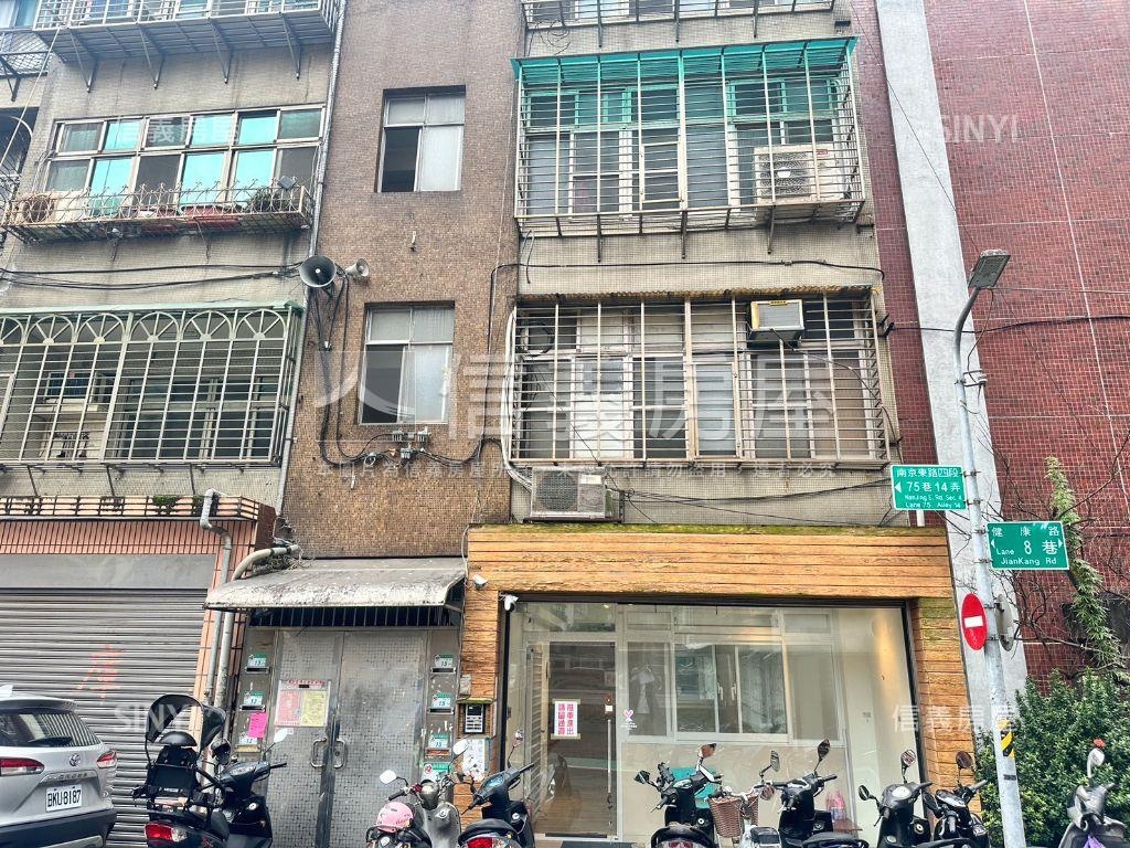 小巨蛋８米巷寬１樓房屋室內格局與周邊環境