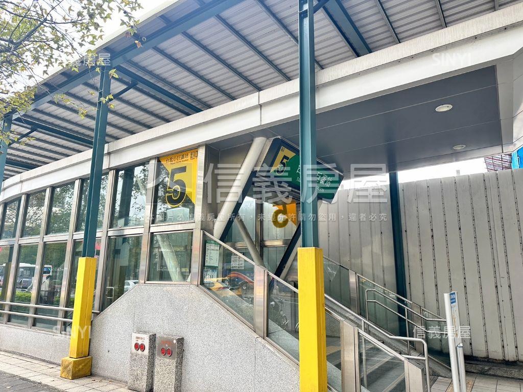 小巨蛋８米巷寬１樓房屋室內格局與周邊環境