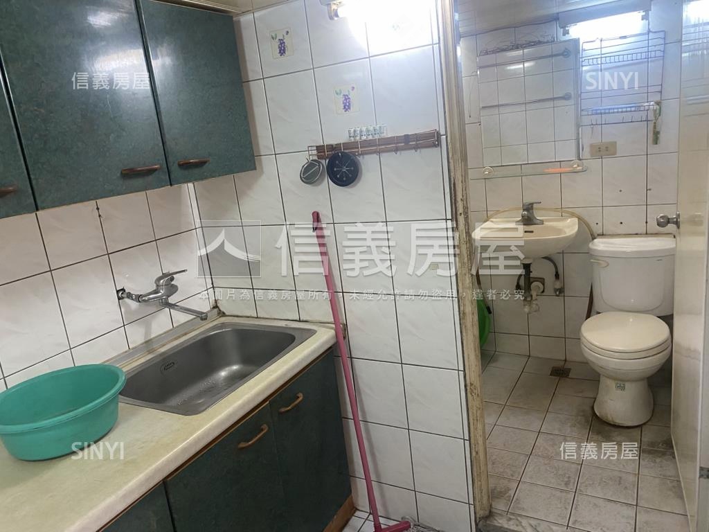 國泰街小資公寓房屋室內格局與周邊環境